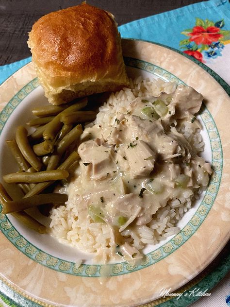 Creamed Turkey (Leftover Turkey Recipe) — Mommy's Kitchen Creamed Turkey Over Biscuits, Cream Turkey Recipe, Turkey Carcass Recipes, Creamed Turkey Recipe, Cream Of Turkey, Creamed Turkey, Ground Turkey Recipes Easy, Turkey Ideas, Turkey Gravy Recipe