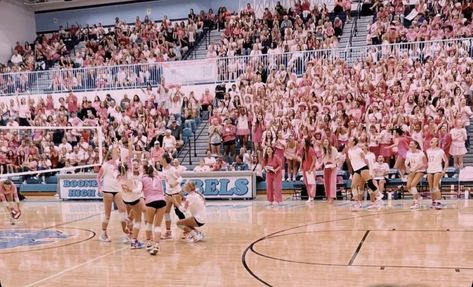 Pink Volleyball Aesthetic, Pink Volleyball, Volleyball Game, Volleyball Net, Volleyball Inspiration, Volleyball Tips, Volleyball Games, Pink Preppy, Pink Beach