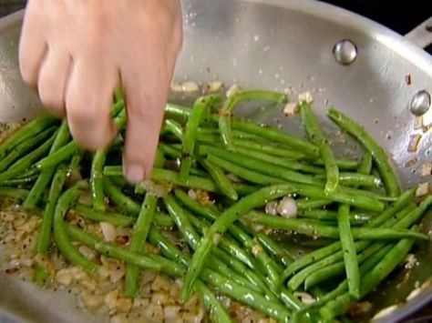 Green Beans With Shallots, Shallots Recipe, Shallot Recipes, Keto Sides, String Beans, Ina Garten Recipes, Garlic Green Beans, String Bean, Beans Recipe