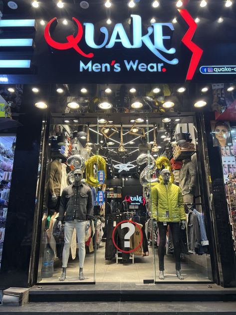 Small Clothing Store Interior Shops, Small Clothing Store Interior, Clothes Shop Design, Fashion Shop Interior, Interior Design India, Room Wallpaper Designs, Shoe Store Design, Audi Q4, Clothing Store Displays