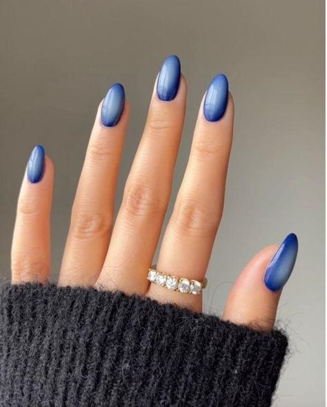 Chic Short Dark Blue Nail Designs for Summer 2024 Dark Blue Ombre Nails, Navy Blue Nail Designs, Sapphire Nails, Polka Dot Nail Designs, Blue Nail Art Designs, Blue Ombre Nails, Dark Blue Nails, Blue And White Nails, Royal Blue Nails