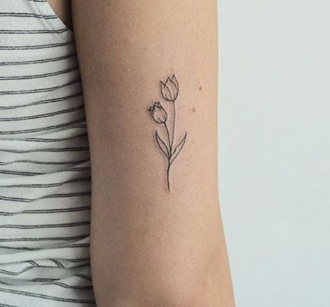 Micro Tulip Tattoo, Tulip And Rose Tattoo, Tulip Bouquet Tattoo, Tiny Flower Tattoos, Tulip Tattoo, Lavender Tattoo, Birthday Tattoo, Bouquet Tattoo, White Ink Tattoo