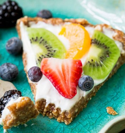 Greek Yogurt Fruit Tart | 11 Healthy Greek Yogurt Recipes | Healthy Desserts You Must Try Now! | Homemade Recipes at http://homemaderecipes.com/11-greek-yogurt-recipes/ Greek Yogurt Recipes Healthy, Yogurt Recipes Healthy, Yogurt Greek, Recipes Greek, Fruit Recipes Healthy, Coconut Dessert, Healthy Greek Yogurt, Greek Yogurt Recipes, Brownie Desserts