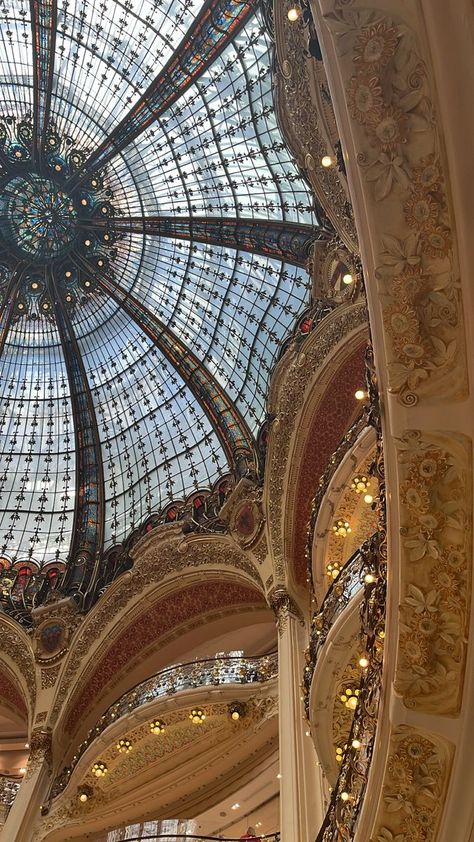 Galerie Lafayette Paris, Lafayette Paris, French Aesthetic, Only Aesthetic, Paris Dream, Paris Pictures, Paris Aesthetic, Living In Paris, Nice France