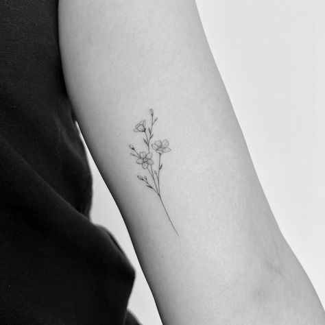 Small Upper Arm Tattoos For Women Simple, Fine Line Forget Me Not Flower, Forget Me Not Fine Line Tattoo, Forget Me Not Line Art, Forget Me Not Fine Line, Marigold Fine Line Tattoo, Small Forget Me Not Tattoo, Minimalist Flowers Tattoo, Flower Tatoos Arms