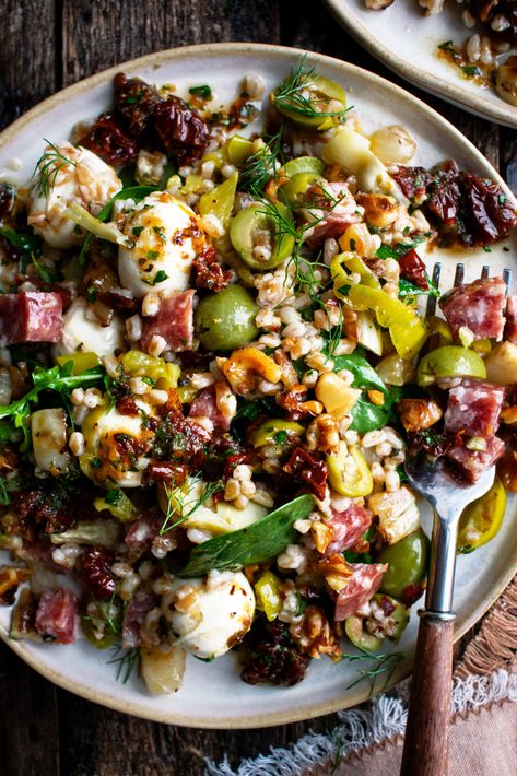 Tomato Vinaigrette, The Original Dish, Farro Salad, Sun Dried, Arugula, Sun Dried Tomato, Delicious Salads, Soup And Salad, Food Inspiration