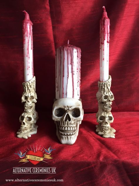 Gothic Unity Ceremony, Candles Gothic, Red Wedding Ideas, White And Red Wedding, Horror Wedding, Gothic Weddings, Black Unity, Dragon Wedding, Unity Candles