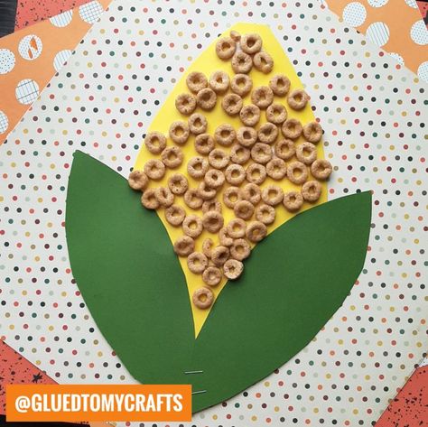 Cheerios Corn On The Cob Craft, Cheerio Corn On The Cob Craft, Cereal Arts And Crafts, Cheerio Crafts For Kids, Corn Craft Preschool, Corn On The Cob Craft, November Crafts For Toddlers, November Crafts Preschool, Elementary Crafts