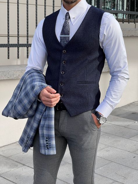 Mens wedding guest outfit