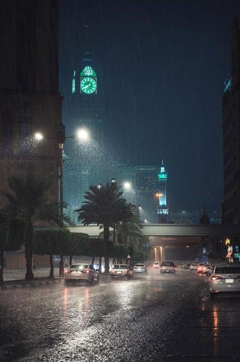 Rain in Makkah Hajj Aesthetic, Makkah Night, Islamic Scenery, Rain In Makkah, Mecca Saudi Arabia, Mecca Madinah, Rainy Wallpaper, Aesthetic Doctor, Rain Photo