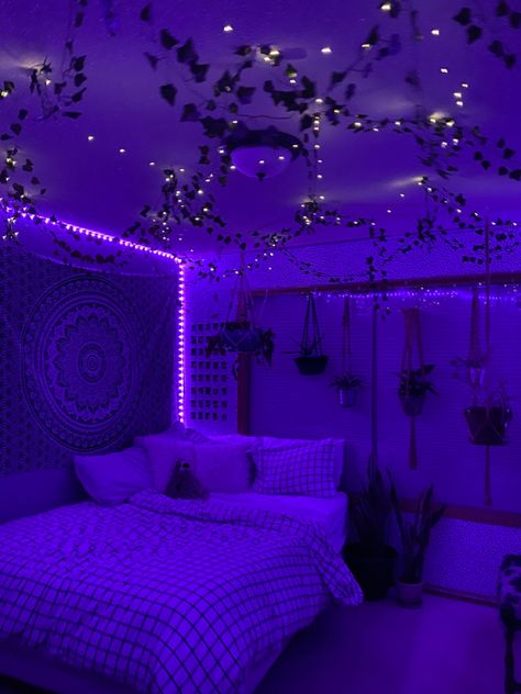 Black Room With Led Lights, Dark Purple Bedroom Aesthetic, Royal Blue Room Aesthetic, Dark Purple Rooms, Blue Teenage Girl Bedroom Ideas, Purple Themed Room, Modern Purple Bedroom, Purple And Blue Room, Purple Bedroom Aesthetic