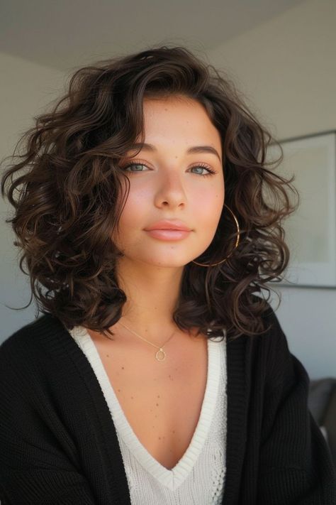 Shoulder Length Hair With Perm, Cropped Wavy Hair, Short Thick Curly Haircuts For Women, Medium Haircuts For Curly Hair Women, Short Curly Hair For White Women, Short Layered Haircuts Shoulder Length Curly, Short Curly Face Framing Layers, Short Curly Hair 2024, Shoulder Length 2c Hair