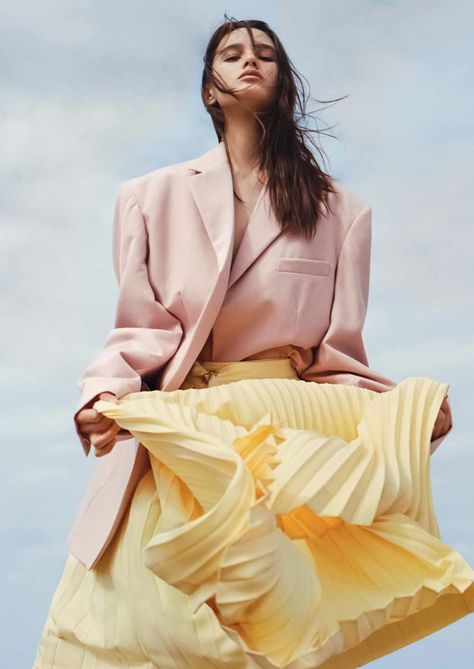 Pastel Editorial, Fashion Fotografie, Pastel Fashion, Fashion Photography Inspiration, Vogue Australia, Outfit Trends, Fashion Photography Editorial, Photography Women, Photoshoot Inspiration