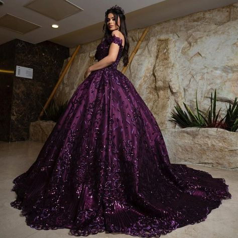 Dark Purple Ball Gown, Dark Purple Quinceanera Dresses, Plum Wedding Dresses, Purple Quince Dress, Dark Purple Wedding, Purple Ball Gown, Quince Dresses Purple, Xv Dresses, Purple Quinceanera Dresses