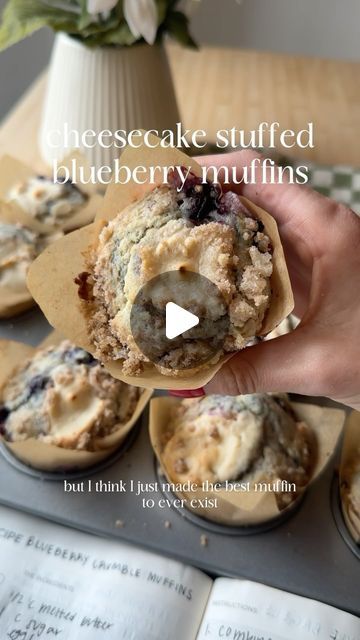 Blueberry Cheesecake Muffins Recipes, Blueberry Cheesecake Muffins, Bakery Style Blueberry Muffins, Cheesecake Muffins, Banana Chocolate Chip Muffins, Cheesecake Filling, Banana Chocolate, Muffin Recipe, Blueberry Cheesecake