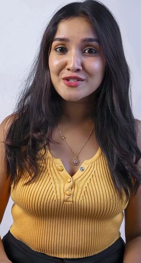 Anika Surendran, Anikha Surendran, Priyanka Mohan, Cleavage Hot, Adah Sharma, Hot Women Dress, Seductive Clothes, Actress Pics, Indian Actress Hot Pics