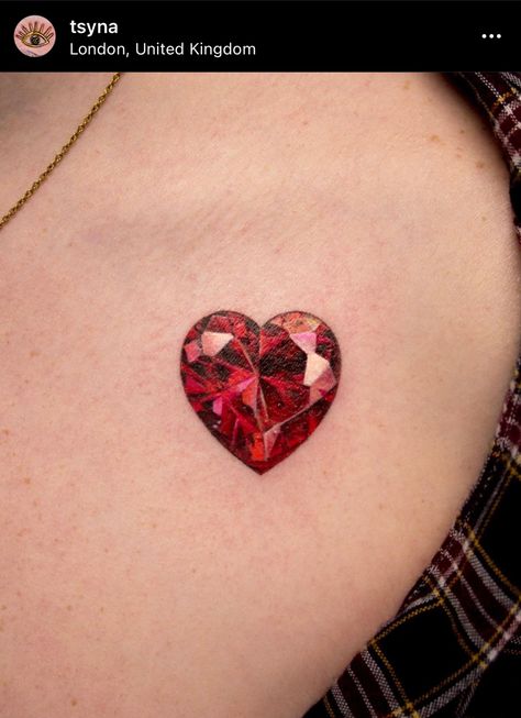 Pink Tatoos Ideas, Pink And Red Tattoo, Small Jewel Tattoo, Garnet Birthstone Tattoo, Garnet Gem Tattoo, Red Ruby Tattoo, Ruby Heart Tattoo, Ruby Gem Tattoo, Ruby Tatoos