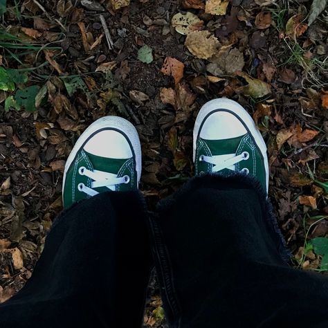 Aesthetic autumn Dark Green Converse Aesthetic, Unpopular Aesthetic, Book Green Aesthetic, Trouble Maker Aesthetic, Green Converse Aesthetic, Dark Green Converse, Maker Aesthetic, Slytherin Core, Sin Eater