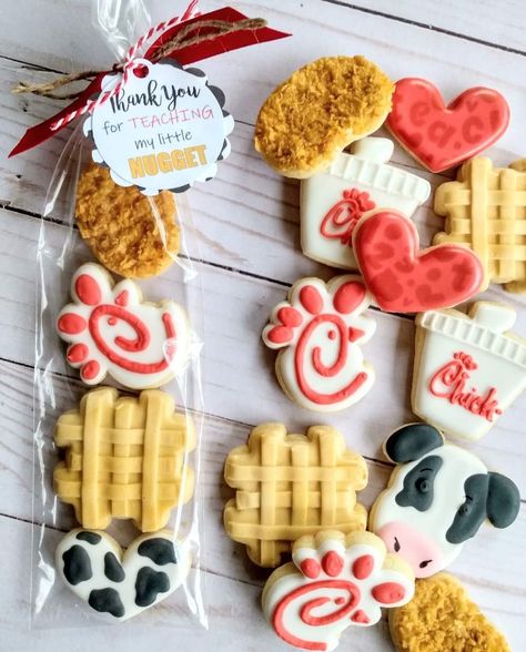 Chick Fil A Cookies Decorated, Cookie Monster Decorated Cookies, Chicken Decorated Cookies, Croc Cookies, Farmer Cookies, Photography Cookies, Cookie Factory, Crazy Cookies, Cookies Theme