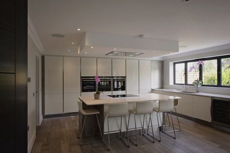 Our Projects - Braverman Kitchens Kitchen White Gloss, High Gloss Kitchen, Gloss Kitchen, Kitchen White, Site Design, White Gloss, White Stone, White Kitchen, High Gloss