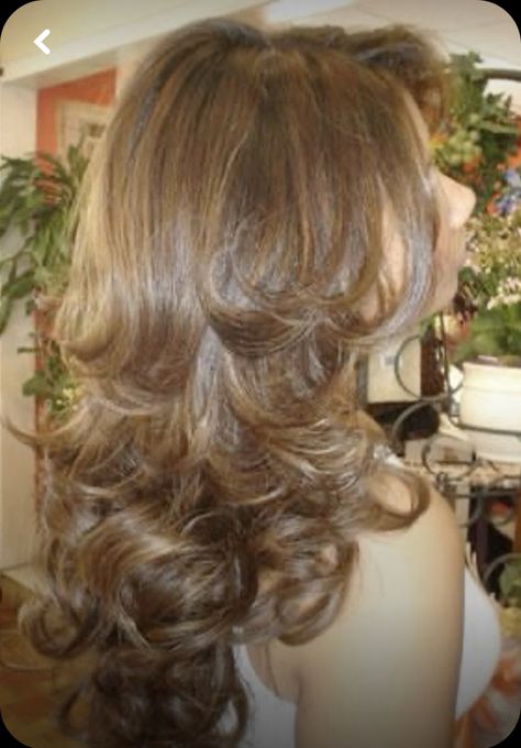 Telenovela Hair, Layered Hair Curled, Curled Layers, Ringlets Hair, Flowy Hair, Heatless Curler, Heatless Curling, Aesthetic Natural, Heatless Hair