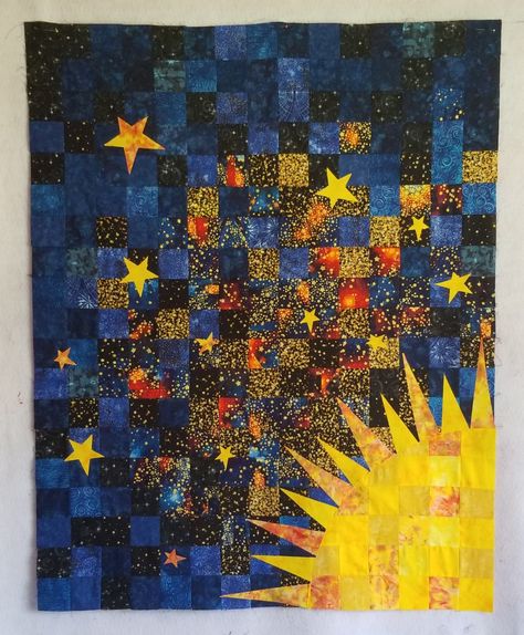 Outer Space Quilts Ideas, Sky Quilting Designs, Sun Moon Quilt, Night Sky Quilt Pattern, Cottage Core Quilt Patterns, Fantasy Quilt Patterns, Cool Quilt Ideas, Moon Phase Quilt, Celestial Quilt Pattern