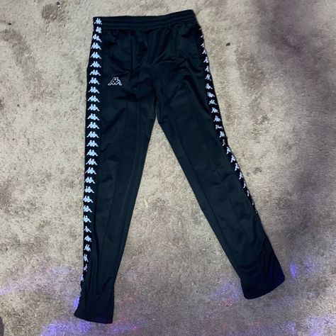 Kappa sweatpants. Kappa Sweatpants, Designer Handbags, Sweatpants, Handbags, Fashion Design, Fashion Trends, Dresses, Fashion Tips, Clothes Design