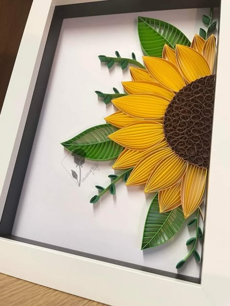 Paper Quilling Patterns Printables, Quilling Sunflower, Quilling Patterns Tutorials, Petal Template, Diy Quilling Crafts, Quilling Flower Designs, Make Your Own Paper, Paper Peony, Paper Quilling Ideas