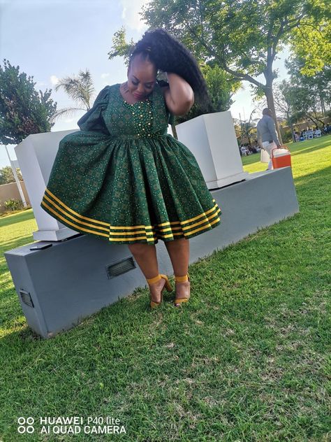 Seshoeshoe Designs, Baby Harem Pants Pattern, Zambian Flag, Khosi Nkosi, Short Gown Style, Seshweshwe Dresses, Sesotho Traditional Dresses, Pedi Traditional Attire, Harem Pants Pattern