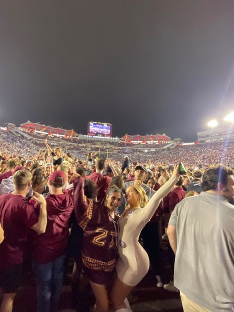 Fsu College Aesthetic, Fsu Aesthetic, Fsu Vs Uf, Florida State University Campus, Fsu Sorority, University Goals, Fsu Gameday Outfit, Fsu Gameday, Tailgate Outfits