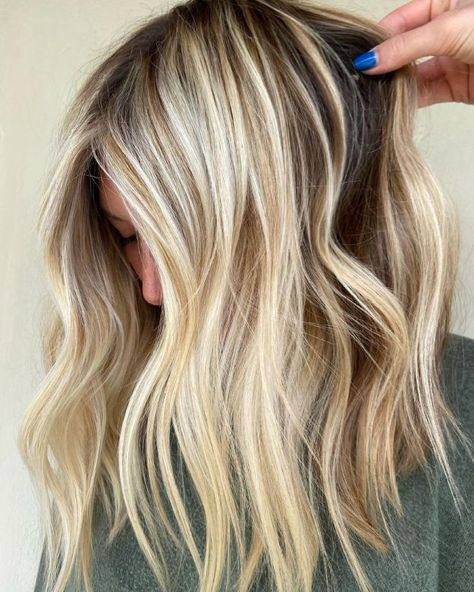 Blonde Hair Color for Brunettes Balayage Hair Blonde 2024, Buttery Blonde Highlights, White Balayage, Hair Colors Trending, Best Blonde Hair, Pale Blonde Hair, Copper Blonde Hair Color, Champagne Hair, Blonde Hair Colors