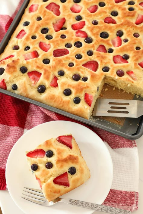 Sheet Pan Pancakes Easy, Sheet Pan Pancakes Bisquick, Sheet Cake Pancakes, Sheet Pan Pancakes With Bisquick, Make Box Pancakes Better, Sheet Pancakes, Sheet Pan Pancakes From Scratch, Kodiak Cakes Sheet Pan Pancakes, Box Pancake Mix Sheet Pan