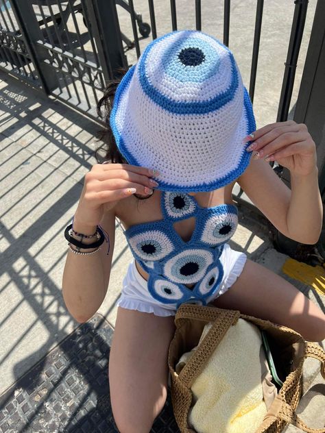 Evil Eye Bucket Hat Crochet, Evil Eye Crochet, Turkish Eye, Crochet Bucket Hat, Crochet Business, Crochet Granny, Crochet Fashion, Crochet Designs, Granny Square