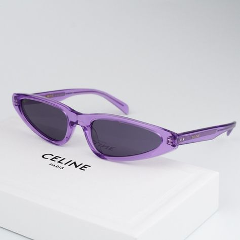 New Celine Cl40231i 81y Shiny Transparent Violet Geometric Women Sunglasses Cl 40231i Brand: Celine Model Number: Cl40231i / Cl 40231i Color Code: 81y Gender: Women Frame Shape: Geometric Frame Color: Shiny Transparent Violet Frame Material: Acetate Frame Type: Full Rim Lens Color: Violet Lens Material: Organic Plastic Size: 56x19x140 100% Uv Protection! Brand New And 100% Authentic! Made In Italy. Full Retail Celine Package: 1. Glasses 2. Box 3. Case 4. Cloth 5. Celine Booklet Same/Next Day Shi Celine Model, Black Cat Eye Sunglasses, Color Violet, Geometric Frame, Shape Geometric, Butterfly Sunglasses, Women Sunglasses, Mood Board Fashion, Oval Sunglasses