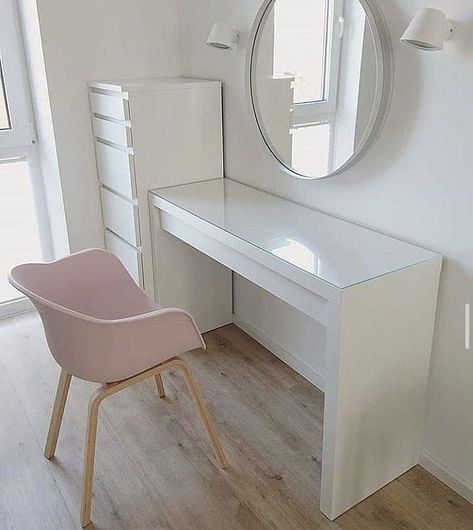 Dressing Room Decor, Makeup Room Decor, Dekorasi Kamar Tidur, Cabinets Diy, Pinterest Room Decor, Diy Storage Cabinets, Redecorate Bedroom, Diy Cardboard Furniture, Makeup Room