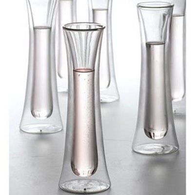 Modern Champagne Flutes, Unique Champagne Flutes, Champaign Glasses, Test Tube Vase, Best Champagne, Home Bar Accessories, Sand Glass, Object Design, Kitchen Things