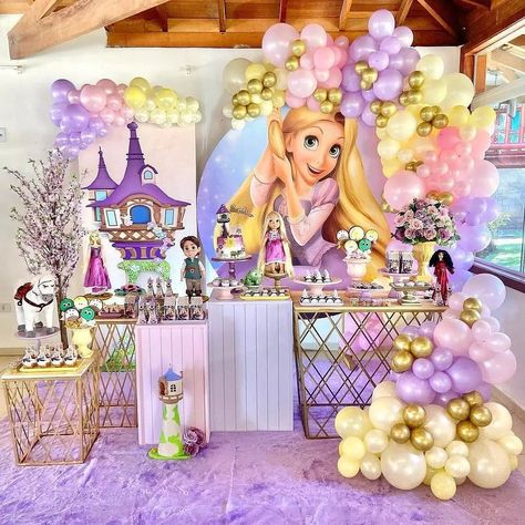 Tangled Birthday Party, Rapunzel Birthday Party, Minnie Mouse Birthday Decorations, Princess Birthday Party Decorations, Tangled Birthday, 1st Birthday Girl Decorations, Rapunzel Party, Tangled Party, Princess Decorations