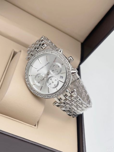 Mk ladies watch all crono and date working 1150/ free shipping...⁰sd83 Watches Wallpaper, Mk Watch Women, Most Expensive Watches, Stylish Watches For Girls, Michael Kors Mens Watch, White Wallpapers, Mk Watch, Very Simple Mehndi Designs, Watches Rolex