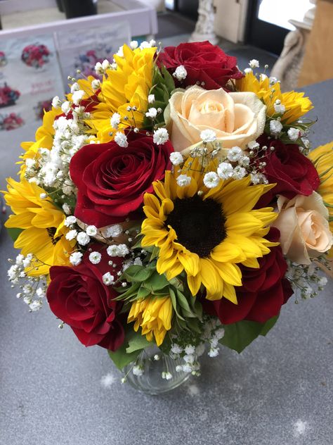 Daisy’s wedding bouquet... Red roses, Sunflowers and gypsum Red And White Roses With Sunflowers, Wedding Flowers Sunflowers And Roses, Sunflower Roses Bouquet, Roses And Sunflowers Bouquet, Rose And Sunflower Bouquet, Sunflower And Rose Wedding, Sunflowers And Roses Wedding, Sunflower Rose Bouquet, Sunflower And Rose Bouquet