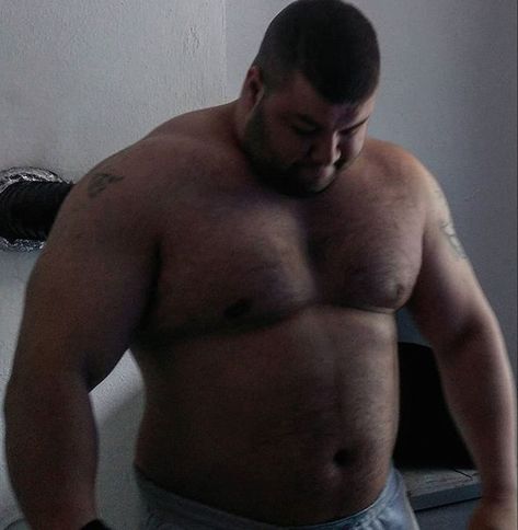 Instagram Big Guy Style, Dad Bodies, Chubby Guy, Chubby Men, Handsome Older Men, Bear Man, Muscle Bear, Beefy Men