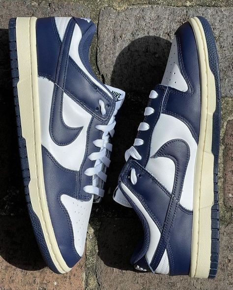 Nike Dunk Low Vintage Navy, Sneakers Dunks, Gymnastics Shoes, Air Force Shoes, School Pack, Nike Shoes Air Force, Streetwear Shoes, All Nike Shoes, Swag Shoes