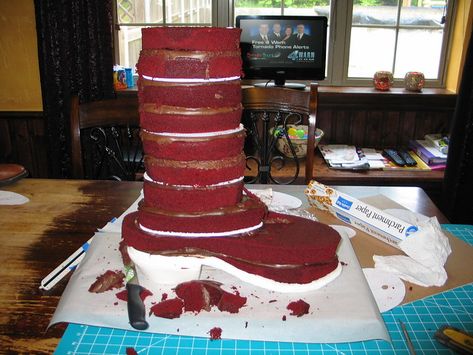 Cowboy Boot Cake, Cake Carving, Boot Cake, Western Birthday Cakes, Cake Sculpting, Cowboy Cake, Fondant Cake Tutorial, Cowgirl Cakes, Cowboy Cakes