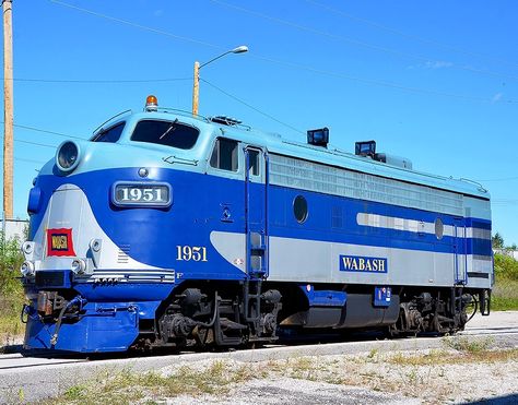 Columbia Star Dinner Train, EMD F7(A) diesel-electric locomotive in Columbia, Missouri, USA Amtrak Train Travel, Diesel Train, Covered Wagons, Dinner Train, Train Museum, Train Board, Amtrak Train, Columbia Missouri, Lego Trains