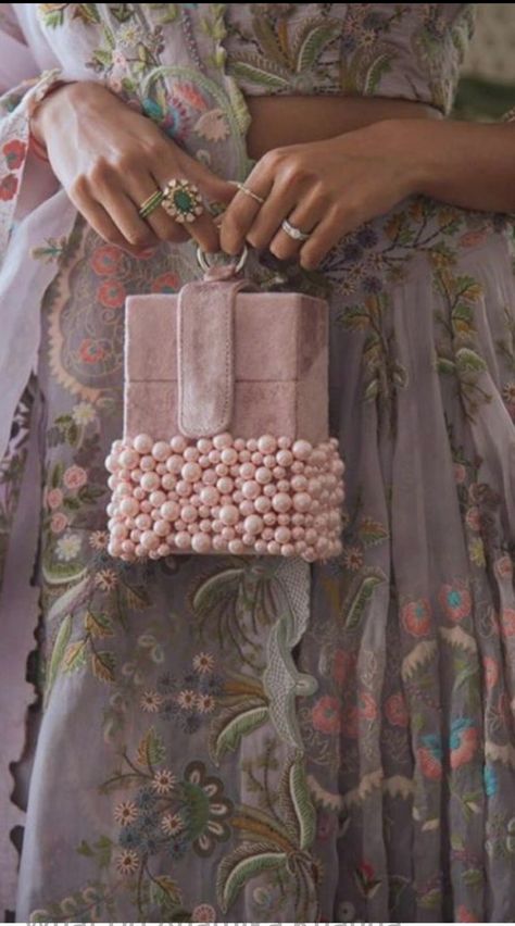 Elegant Luxury Handmade Potli Bag, Luxury Elegant Handmade Potli Bag, Luxury Bags With Pearl Embroidery, Luxury Potli Bag With Pearl Embroidery, Luxury Pearl-embroidered Evening Bag, Nikkah Dress, Sac Diy, Potli Bags, Bridal Clutch