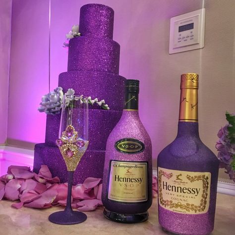 Henny Cup$  - Trinidad James Glam Bottles, Hennessy Bottle, Decorated Liquor Bottles, Bling Bottles, Glitter Champagne, Glitter Bottle, Decorated Wine Glasses, Glitter Wine, Alcohol Bottles