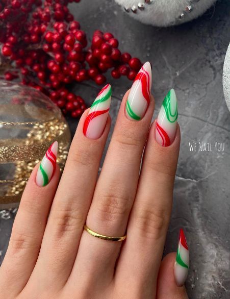 Get ready to sleigh the holiday season with the best Christmas nail art of 2024! From festive glitter to elegant designs, we've got you covered. Check out our top tips and trends for the perfect holiday mani. #ChristmasNails #HolidayNails #NailArt #FestiveFingers #GlitterGoals #TrendyTips #2024NailTrends #HolidayMani #NailInspo #SleighAllDay Grinch Inspired Nails, Plaid Christmas Nails, Nail Art Noel, December Nails, Cute Christmas Nails, Christmas Nails Easy, Christmas Gel Nails, Holiday Nail Art, Nail Swag