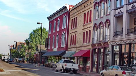 Things To Do In Paducah Ky, Paducah Kentucky Things To Do, Paducah Kentucky, Vacay Ideas, Cumberland Falls, Mountain Trip, Kentucky Travel, Smokey Mountain, Travel America