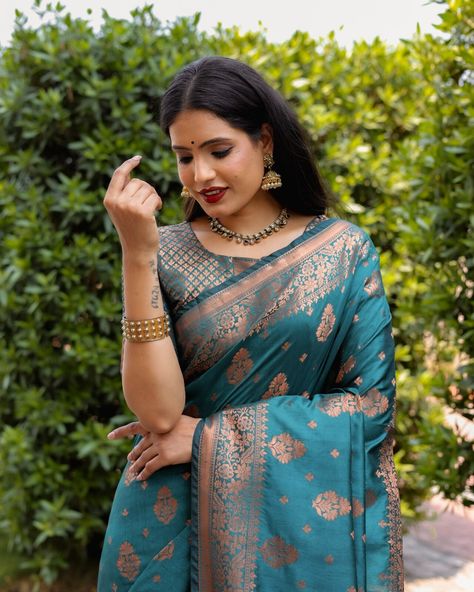 Rama Green Saree, South Indian Saree, Indian Wedding Saree, Silk Banarasi Saree, Saree Indian Wedding, Saree Women, Saree Traditional, South Indian Sarees, Ready To Wear Saree