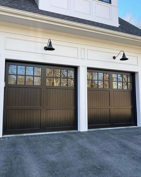 52 Garage Door Ideas to Enhance Your Curb Appeal Designer Garage Doors, Garage Door Ideas, Good Tuesday Morning, Garage Door Lights, Black Garage Doors, Outdoor Garage Lights, Garage Door Colors, Single Garage Door, Garage Door Paint