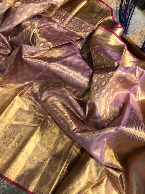 Lilac Pattu Saree, Athangudi Tiles, Kanchipattu Sarees, Kanchi Saree, South Indian Bride Saree, Lilac Blouse, Floral Sarees, Latest Silk Sarees, Wedding Outfits For Groom